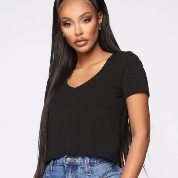 Basic Black Crop Top - Picture 2 of 3